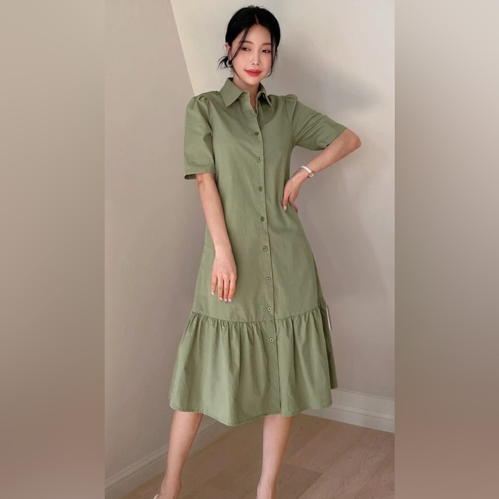 Elegant Green Button-Down Dress